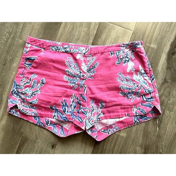 Lilly Pulitzer Pants - Lilly Pulitzer Preppy Coastal Addie Pocket‎ Shorts Pink Samba Print SIZE 4